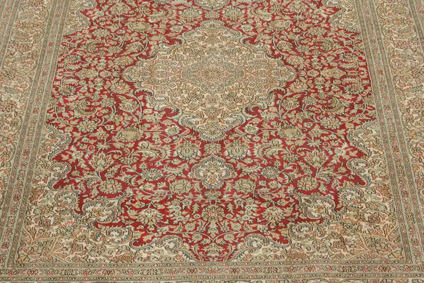 Kashmiri Silk Rug KSK021070 246x172