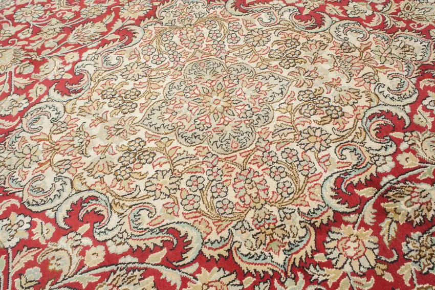 Kashmiri Silk Rug KSK021070 246x172