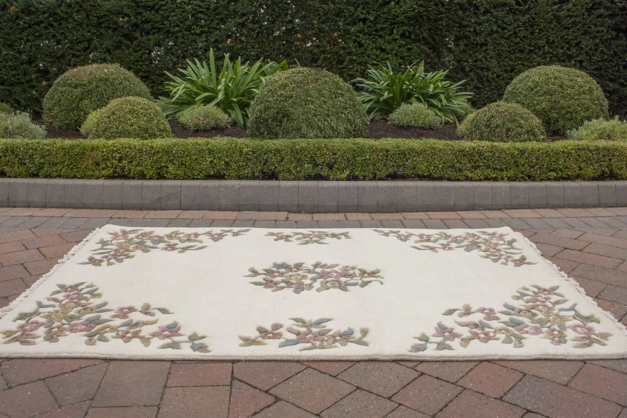Mahal Indian Rug - Cream - Handknotted Floral design Indian rug