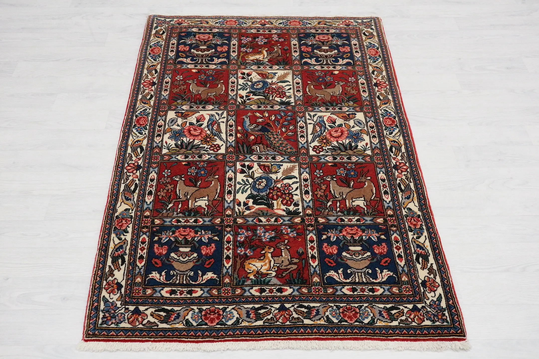 Persian Bakhtiar Rug PBA014030 1.50 x .99