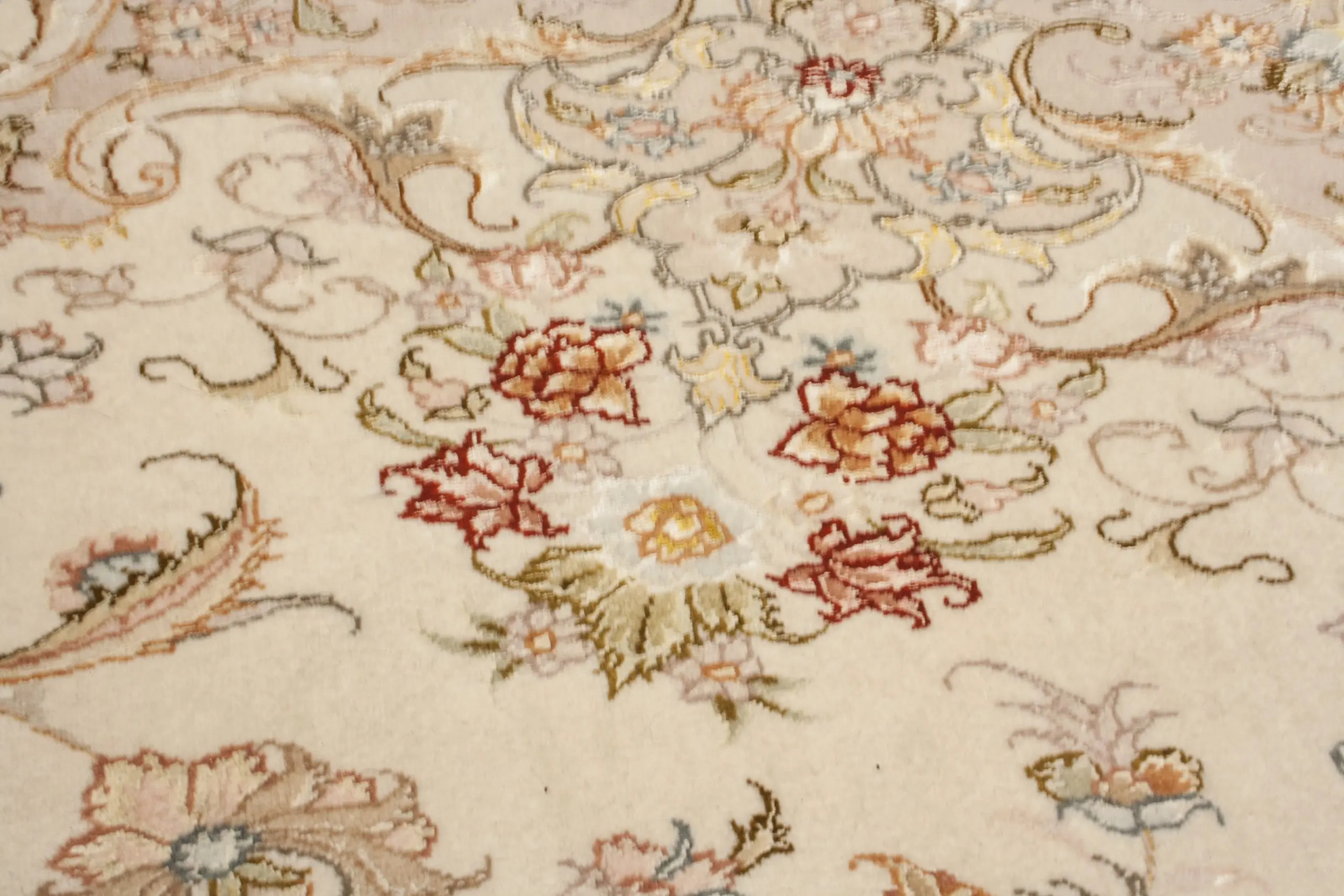 Persian Tabriz Rug QTA036FIN 600 x 395