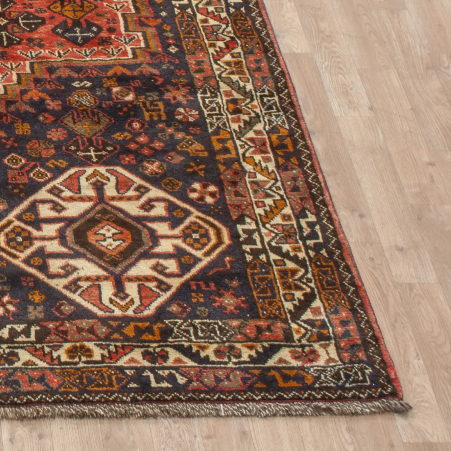 Persian Shiraz Rug SHZ024000 294x212
