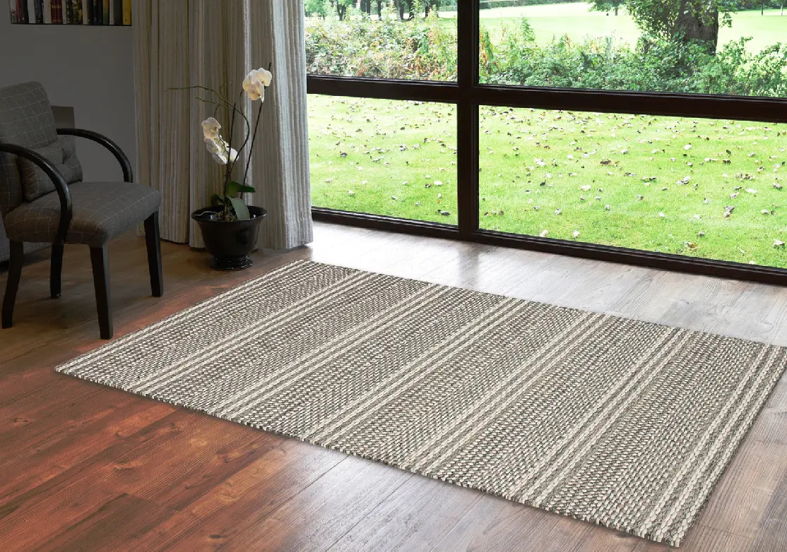 Plaited Rug - Multicoloured - Plain 100% wool rug with Plaited design ILE007