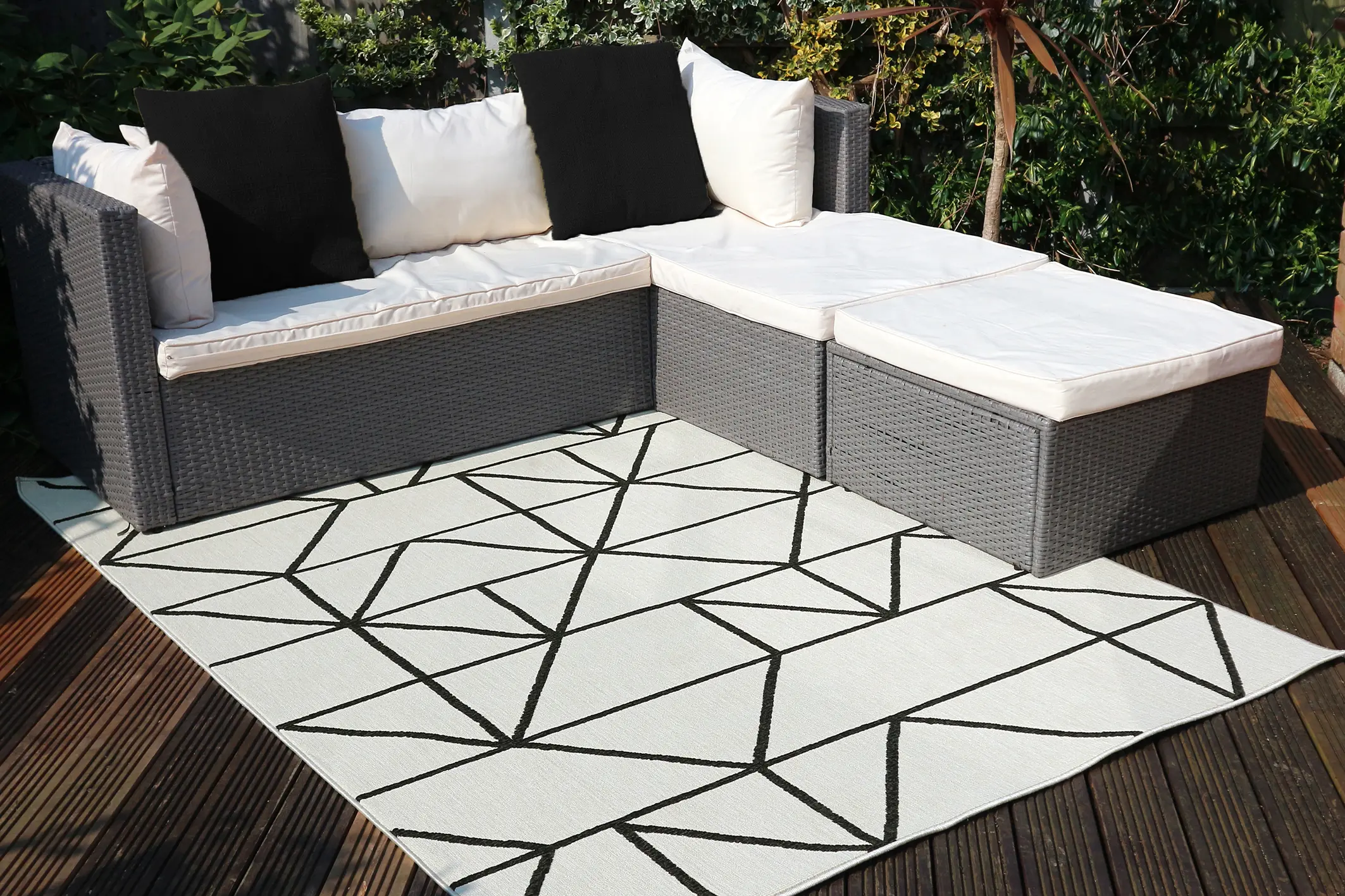 Outdoor rug - Cream - Geometric Design ZBE020
