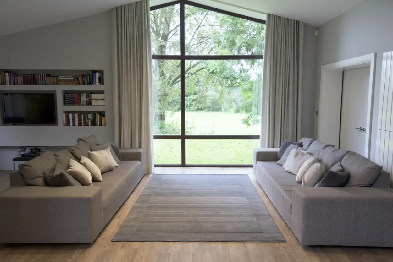 Plain Neutral Wool Rug - Grey - Indian Rug With Carved Border