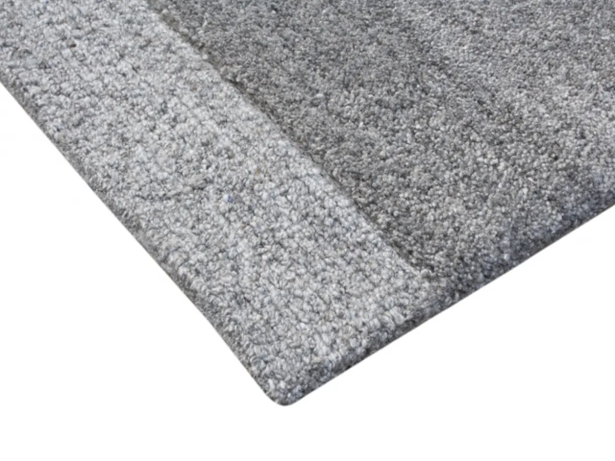 Plain Neutral Viscose Rug - Grey - Indian Rug with Luxurious Pile ECB302