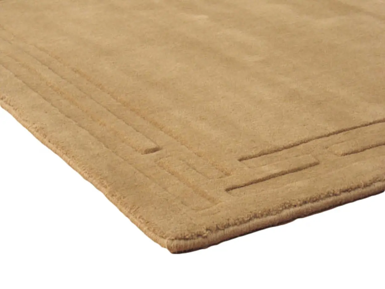 Lippa Plain Carved Rug - Gold - Plain 100% wool rug with carved desig HHL007