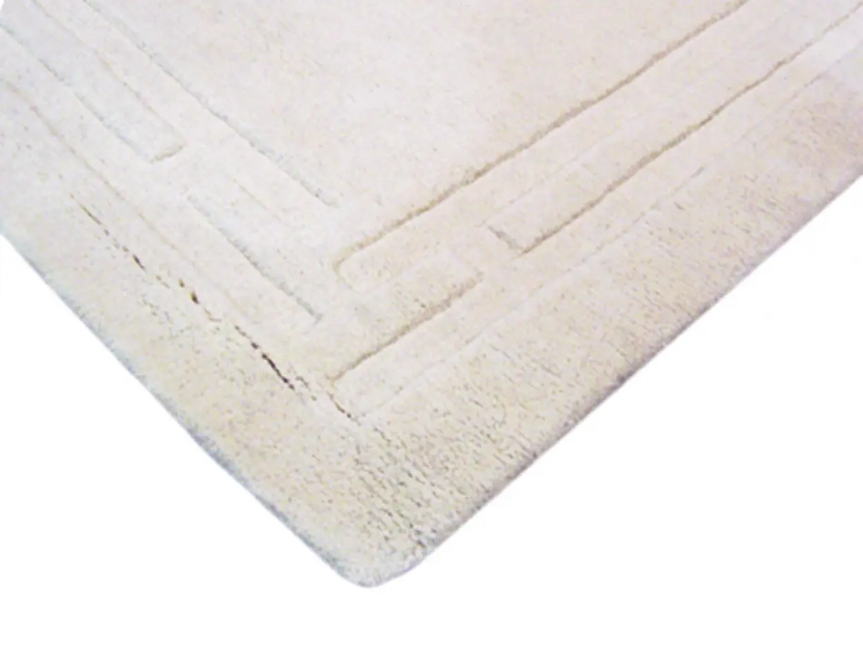 Lippa Plain Carved Rug - Cream - Plain 100% wool rug with carved desig HHL008