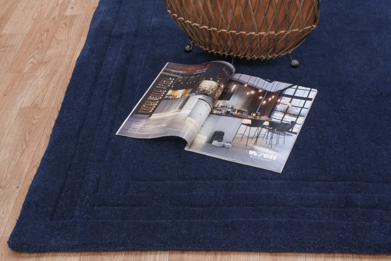 Lippa Plain Carved Rug - Blue - Plain 100% wool rug with carved desig