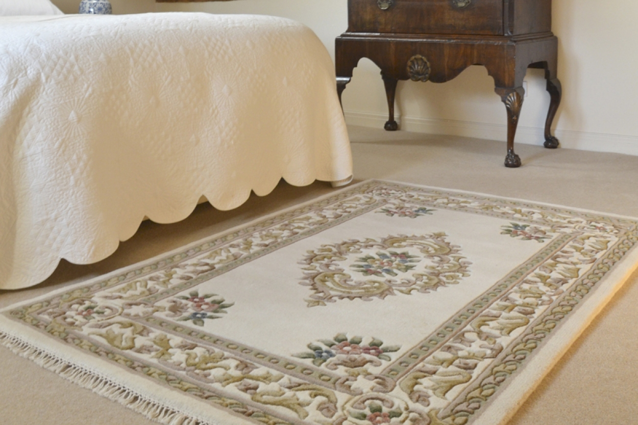 Super Rajbik rug - Cream - Handknotted Indian Aubusson design rug RAJ023