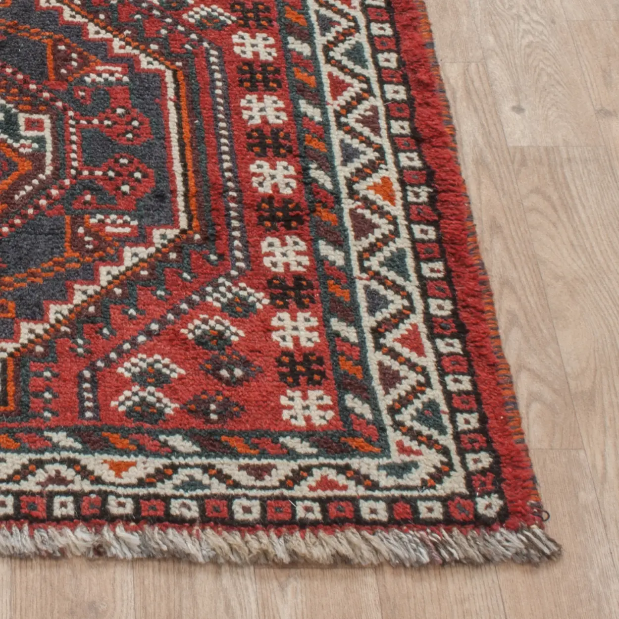 Persian Shiraz Rug SHZ009CHE 122x78