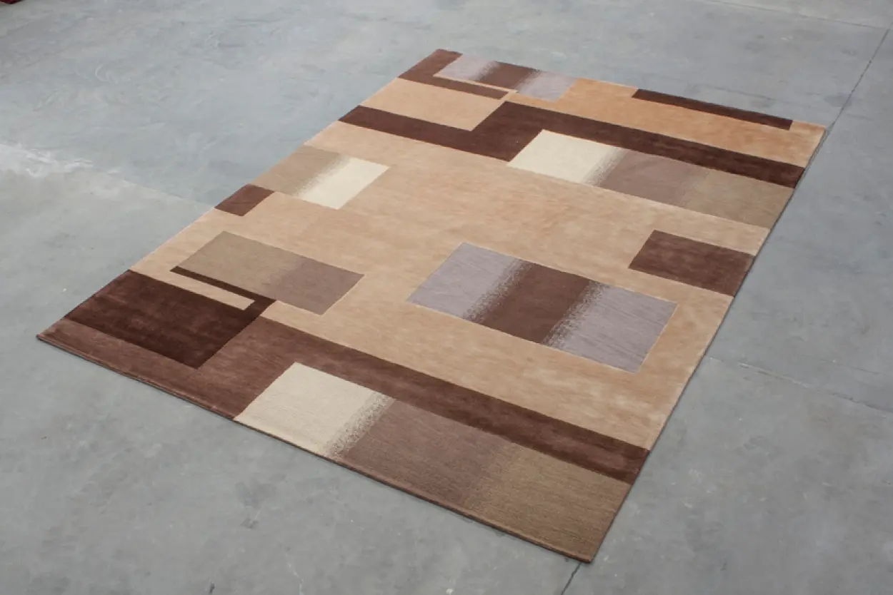 Fine Tibetan Rug Design CTN030118