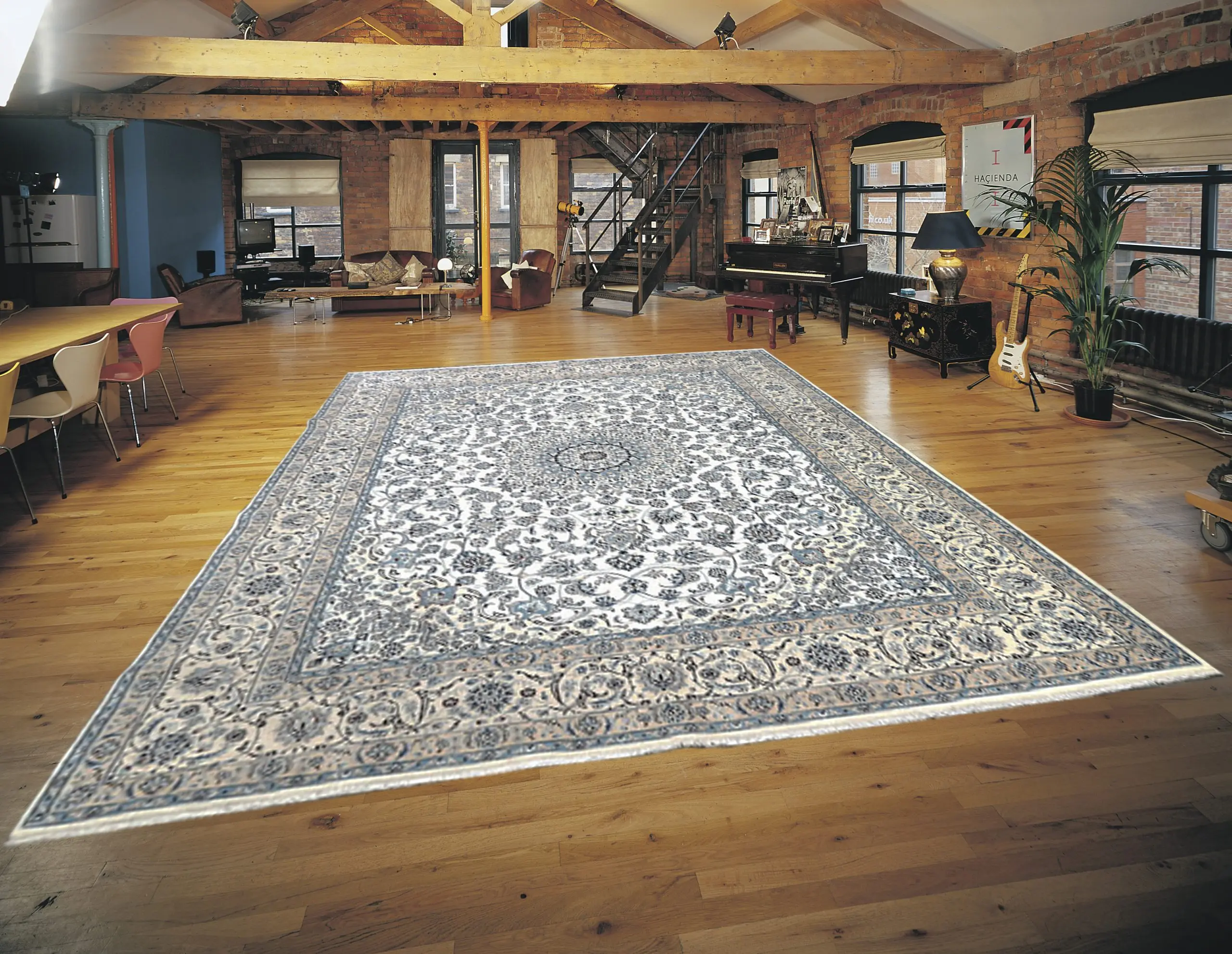 Persian Nain Rug. Design PNA029044 395x303