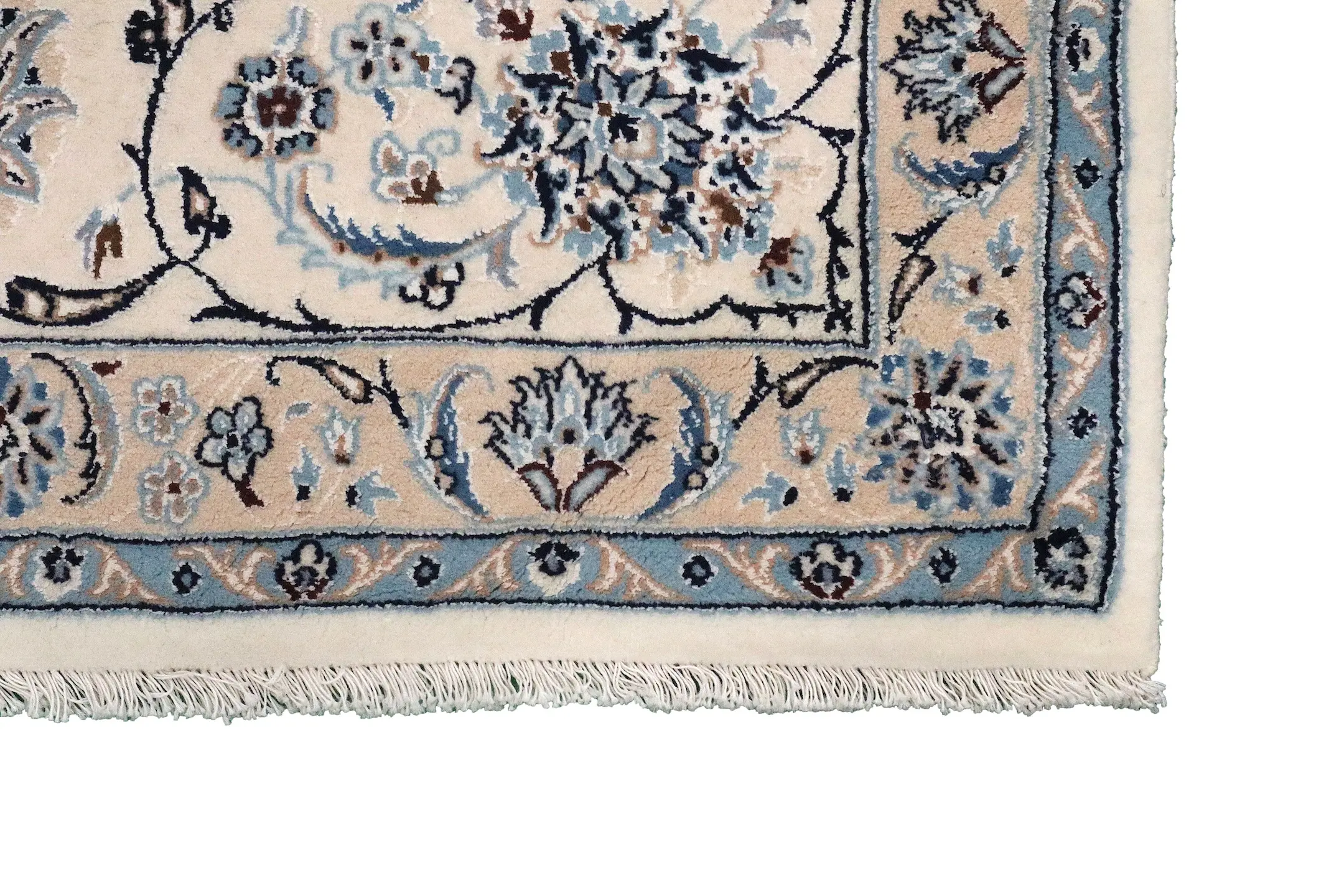 Persian Nain Rug. Design PNA029044 395x303