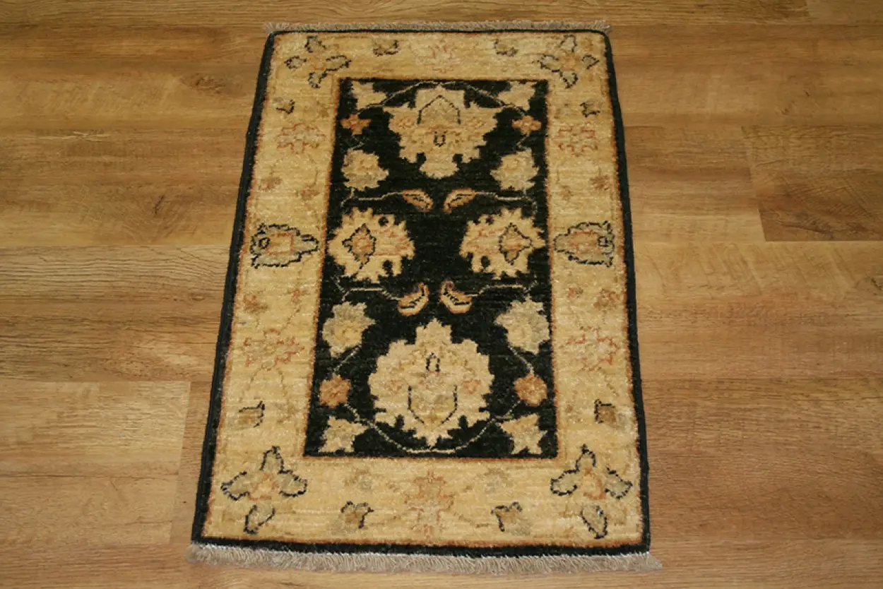 Afghan Veg Dye Rug AVE004073 .75 x .47